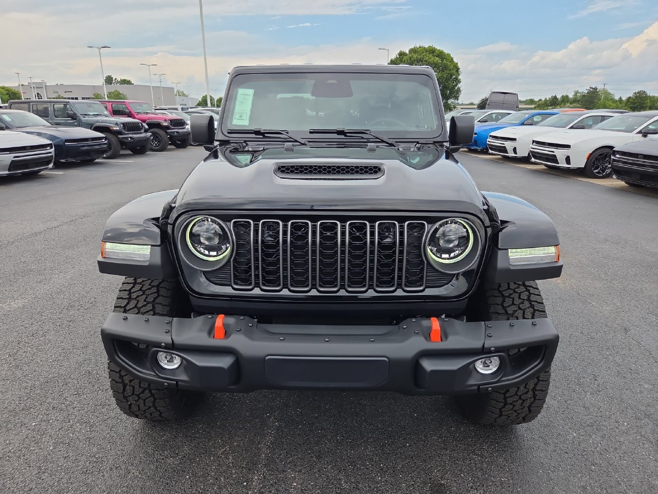 New 2026 Jeep Gladiator Mojave w/ Steel Bumper Group AWD/4WD image 2