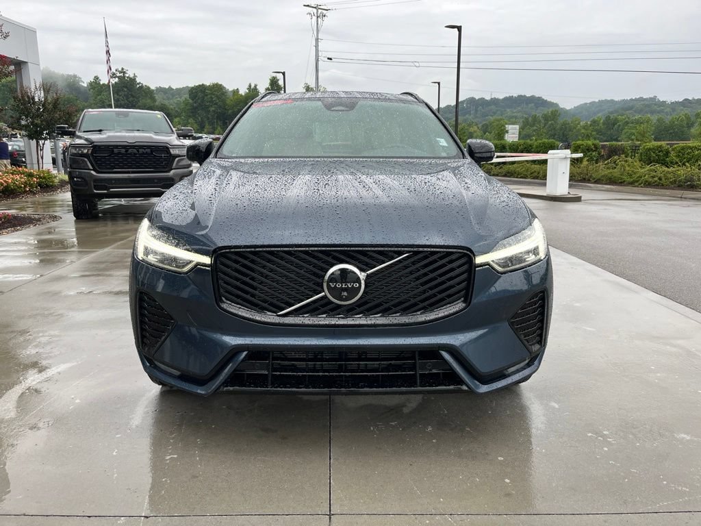 Used 2026 Volvo XC60 B5 Plus w/ Protection Package Premier AWD/4WD image 32