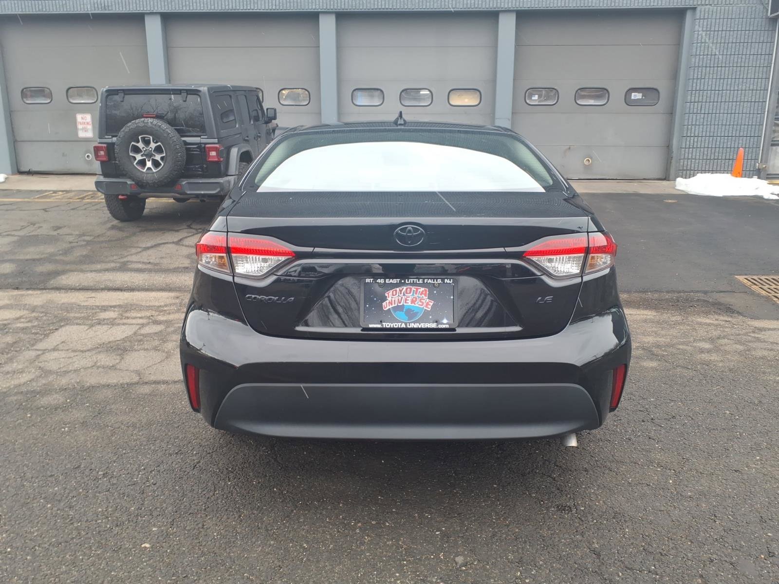 Certified 2023 Toyota Corolla LE w/ Carpet Mat Package (TMS) image 5