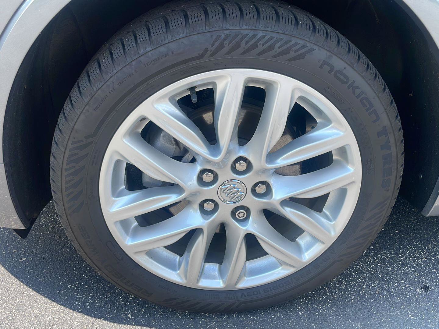 Certified 2020 Buick Envision Premium w/ LPO, Active Package AWD/4WD image 17