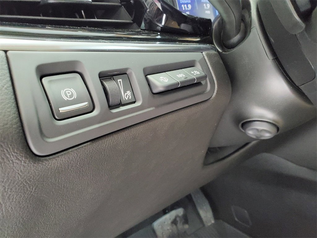 New 2025 Cadillac XT6 Premium Luxury w/ Platinum Package image 11