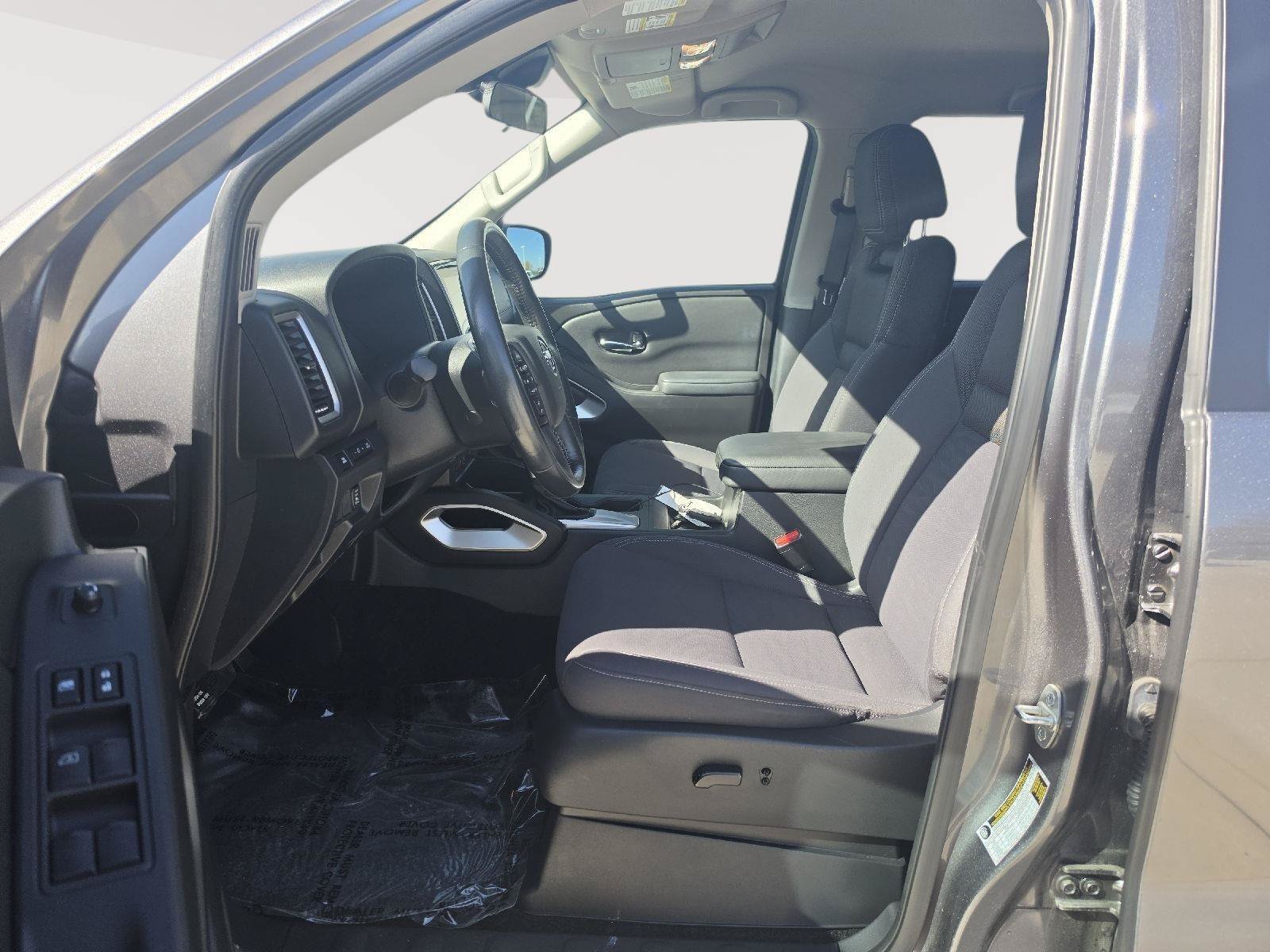 Used 2023 Nissan Frontier SV w/ SV Convenience Package AWD/4WD image 11