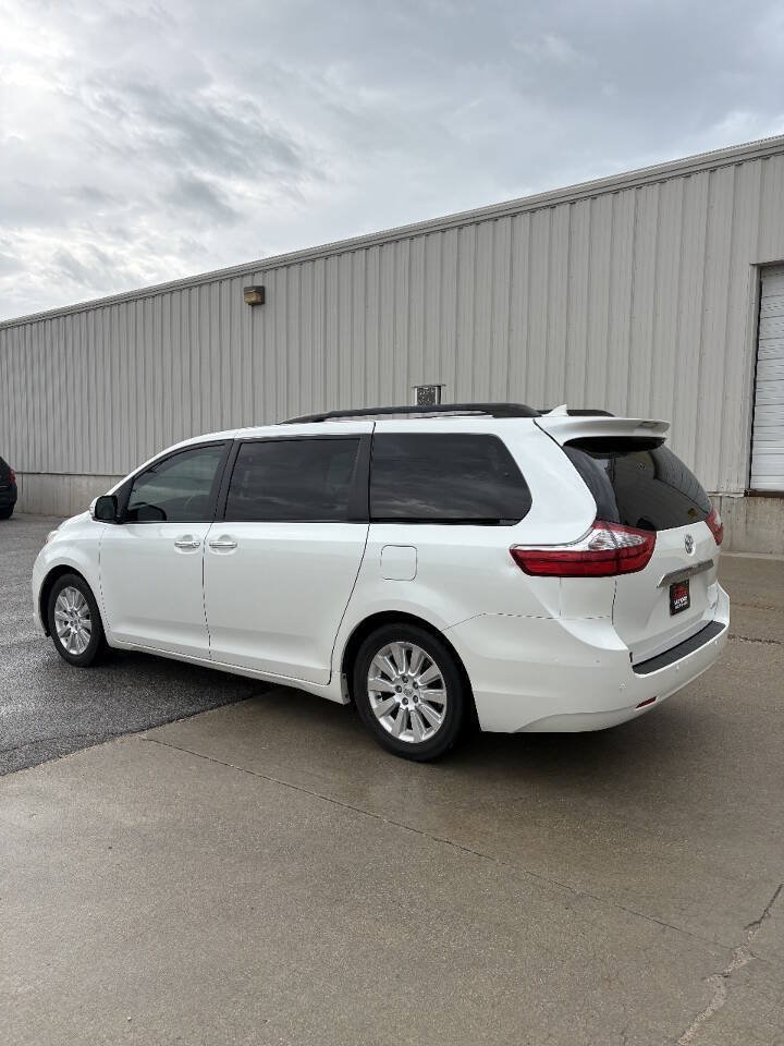 Used 2015 Toyota Sienna Limited Premium w/ Advanced Technology Package FWD image 6