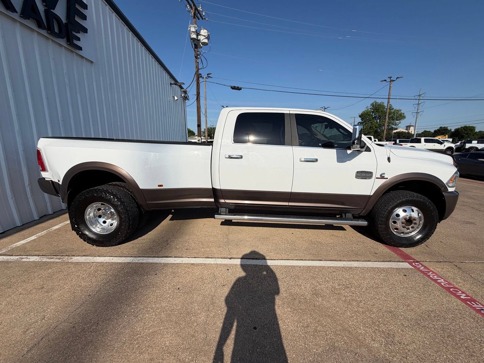 Used 2018 RAM 3500 Laramie Longhorn AWD/4WD image 7