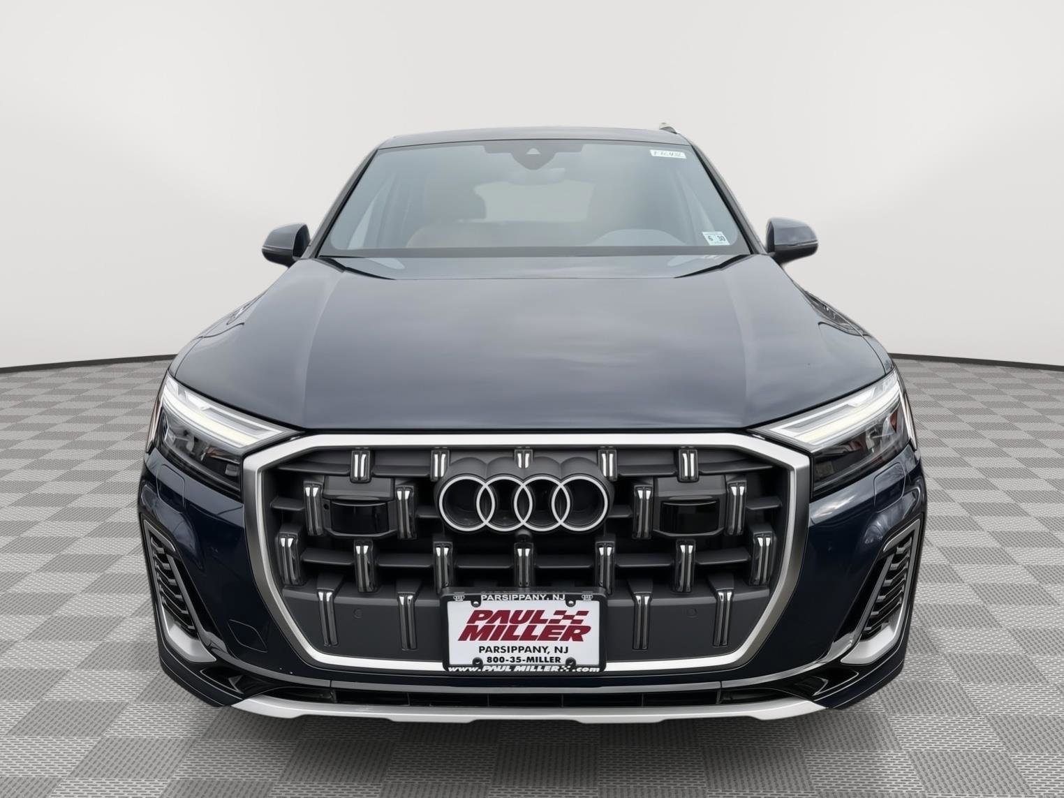 Used 2025 Audi Q7 3.0T Premium image 2