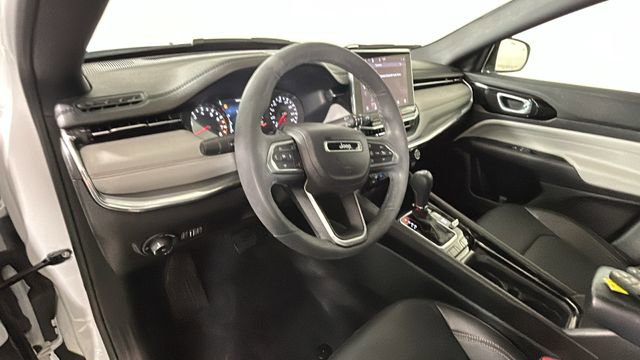Used 2023 Jeep Compass Limited AWD/4WD image 14