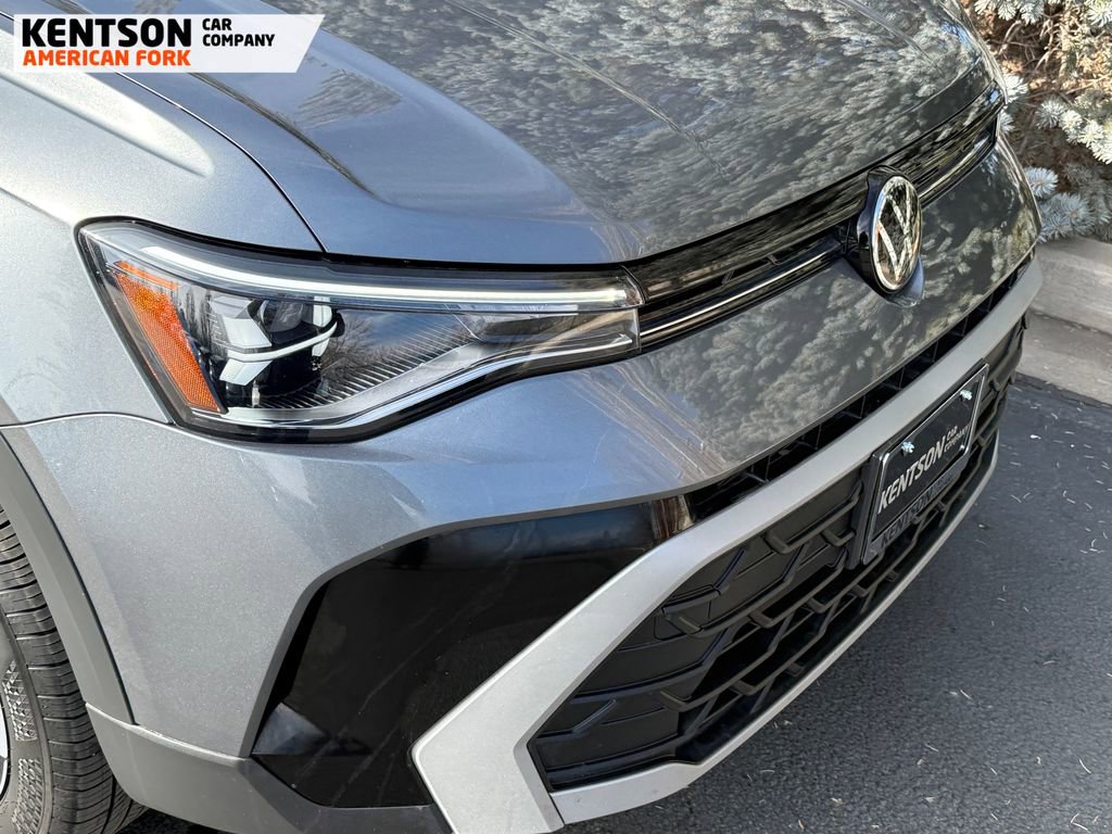 Used 2025 Volkswagen Taos S image 14