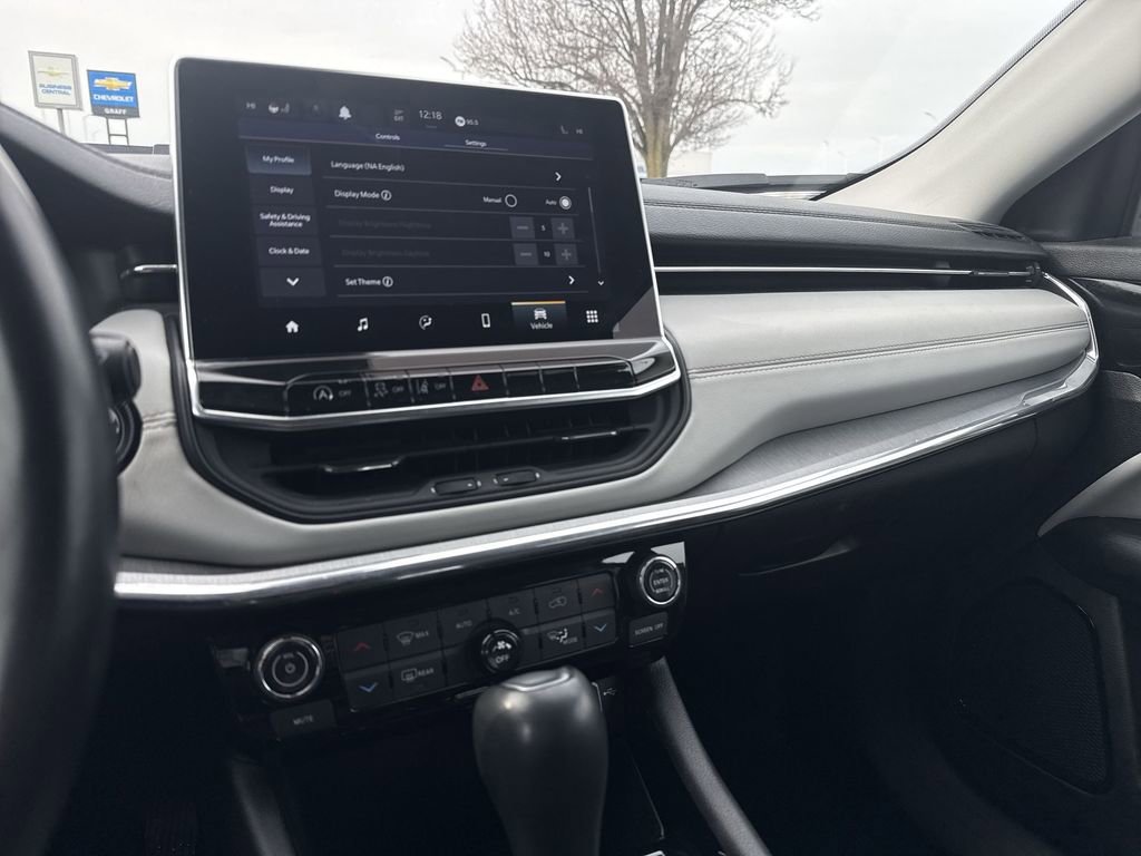 Used 2022 Jeep Compass Limited image 19