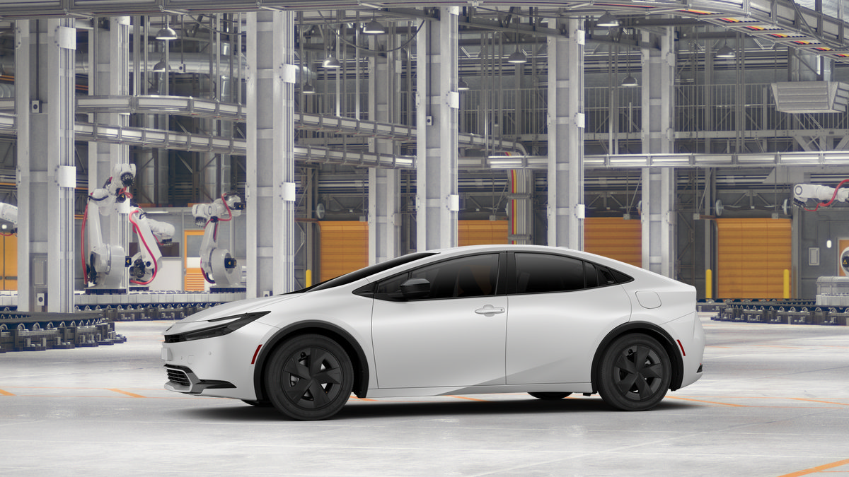 New 2027 Toyota Prius Plug-In Hybrid FWD image 5