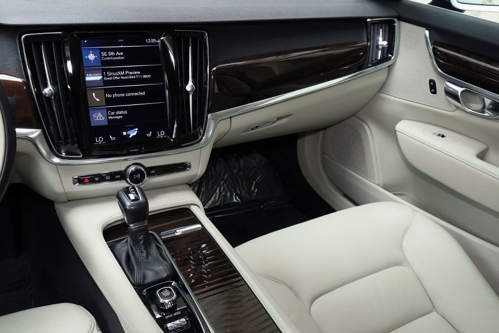 Used 2019 Volvo S90 T5 Momentum image 40