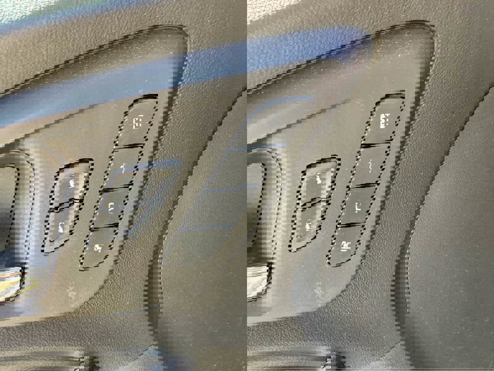 Used 2017 Chevrolet Malibu Premier w/ Premier Sun and Wheel Package image 19