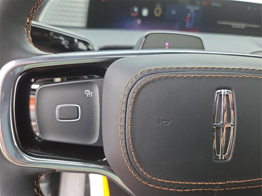 New 2026 Lincoln Navigator L Black Label image 16