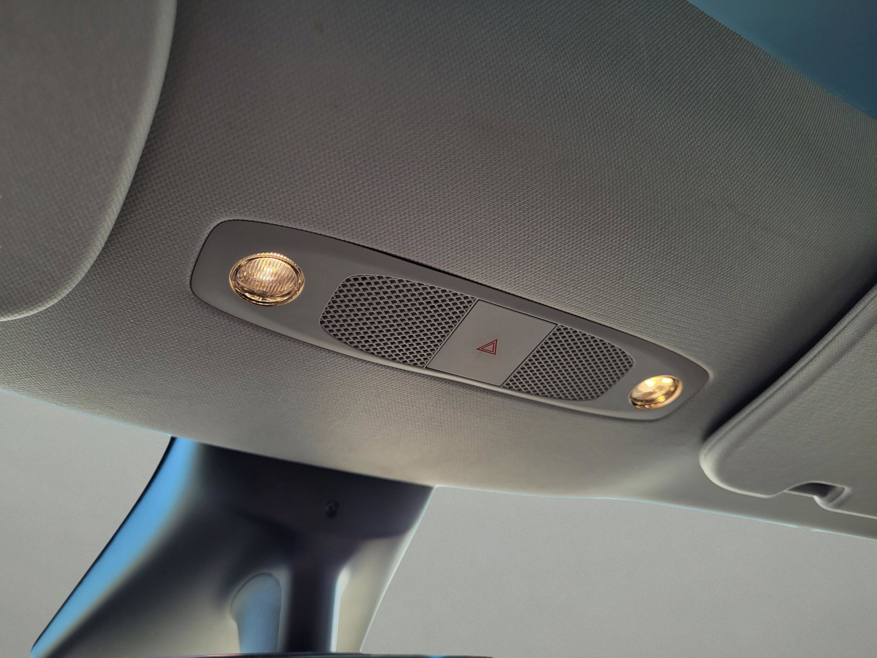 Used 2020 Tesla Model Y Long Range image 21