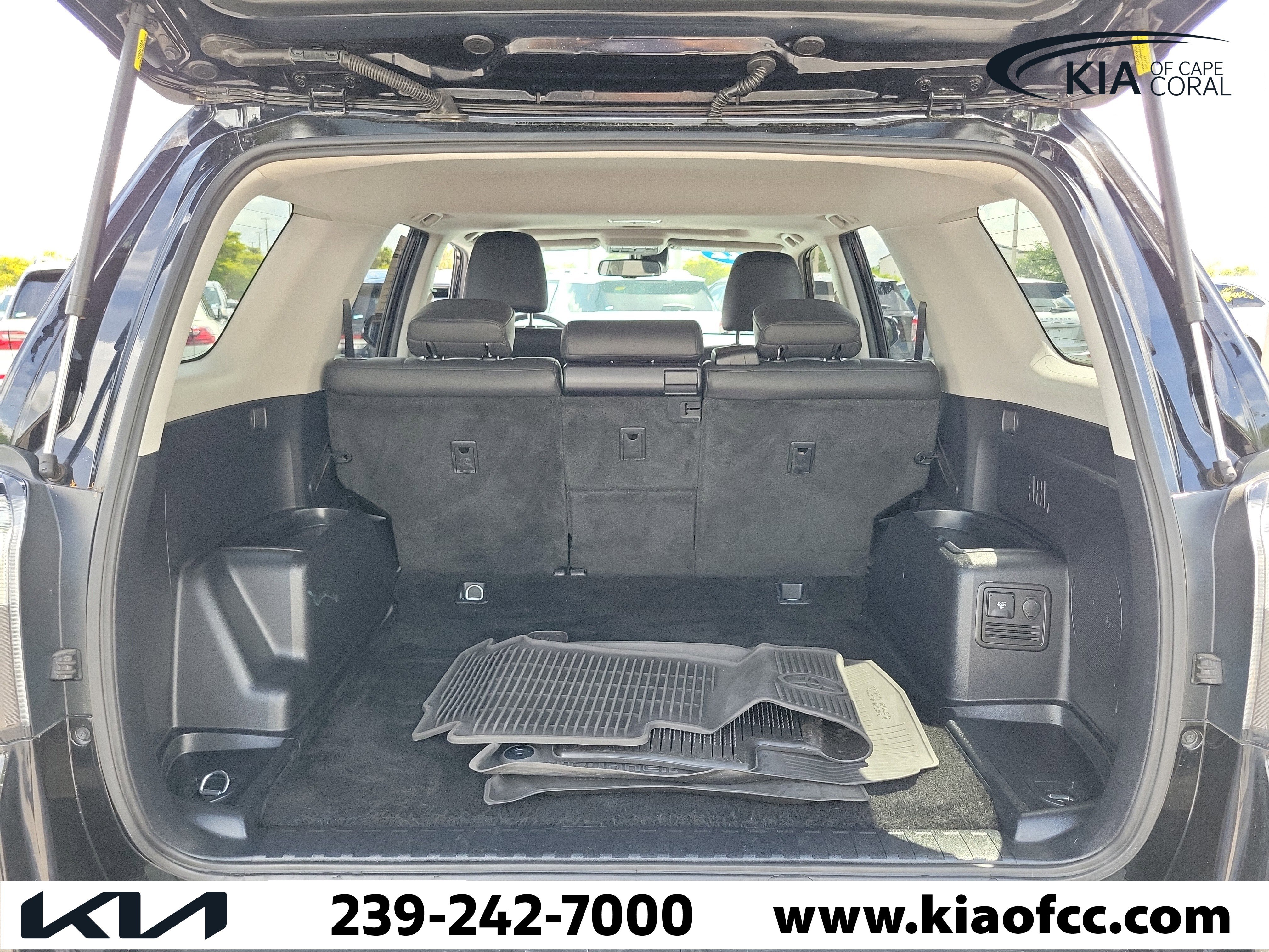 Used 2022 Toyota 4Runner Limited AWD/4WD image 10