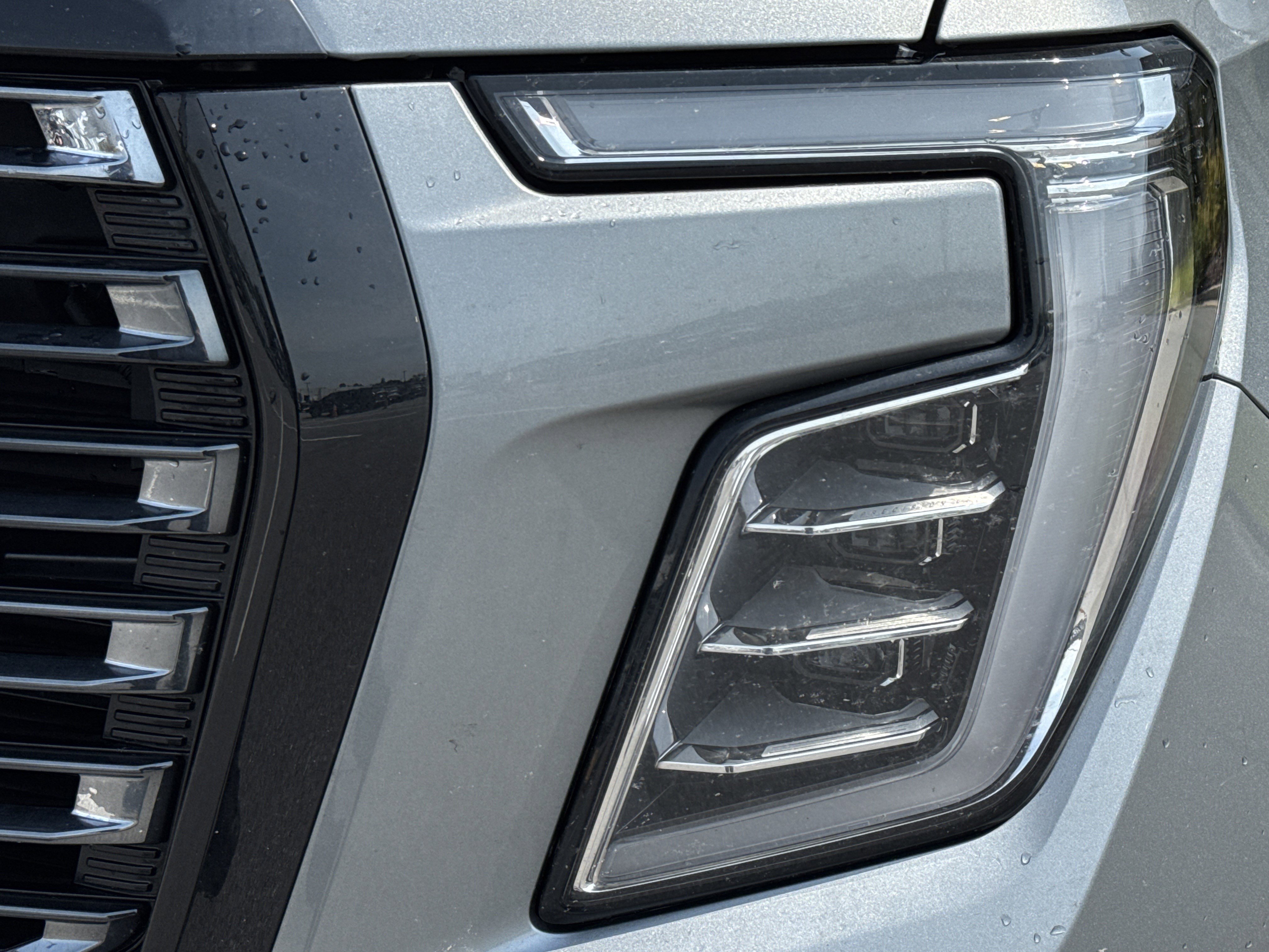 Used 2025 GMC Yukon XL Denali Ultimate image 6
