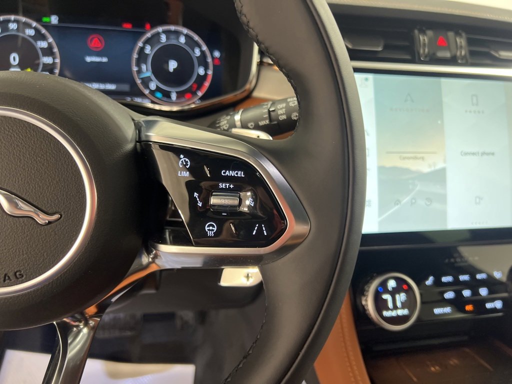 New 2026 Jaguar F-PACE R-Dynamic S image 13