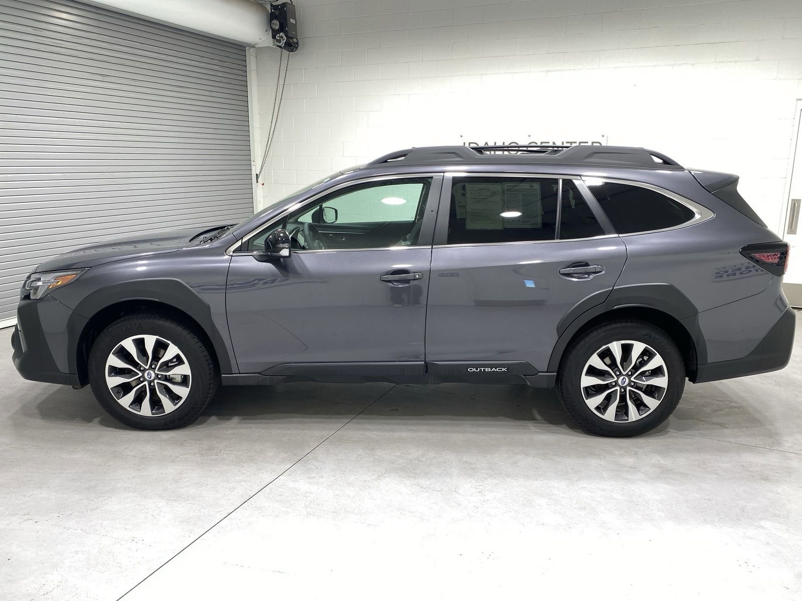 Certified 2025 Subaru Outback Limited AWD/4WD image 5