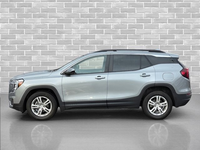 Certified 2023 GMC Terrain SLE w/ Driver Convenience Package image 4