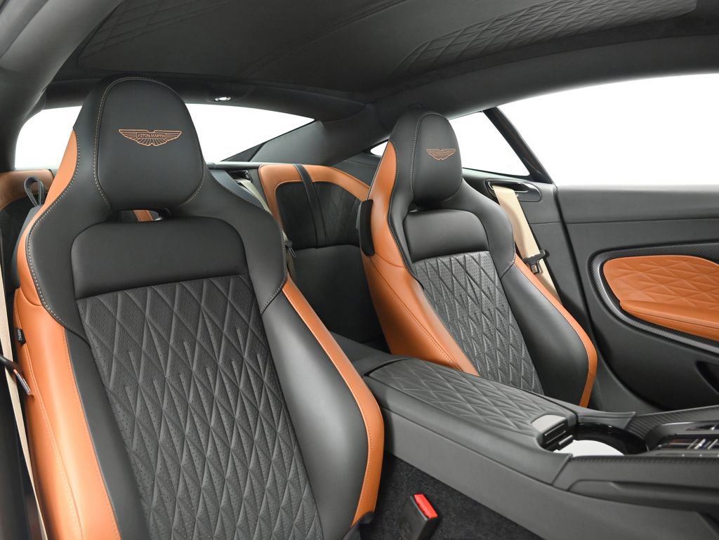 Used 2024 Aston Martin DB12 Coupe image 12