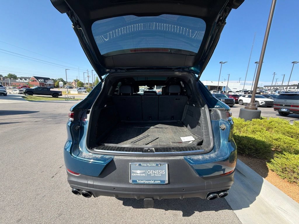 Used 2024 Porsche Cayenne AWD/4WD image 13