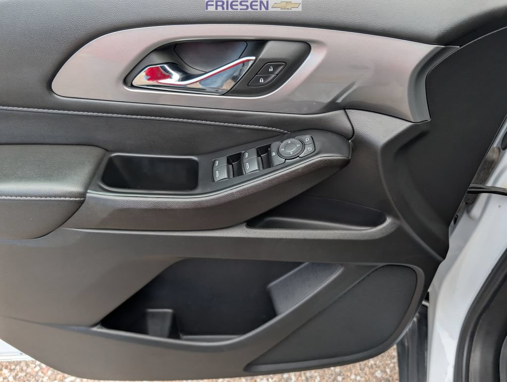 Used 2023 Chevrolet Traverse LT w/ LPO, Floor Liner Package AWD/4WD image 11
