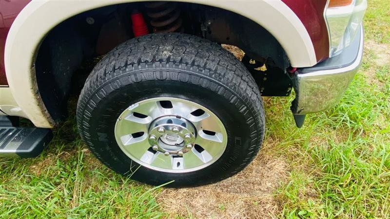 Used 2010 Ford F250 Lariat image 35