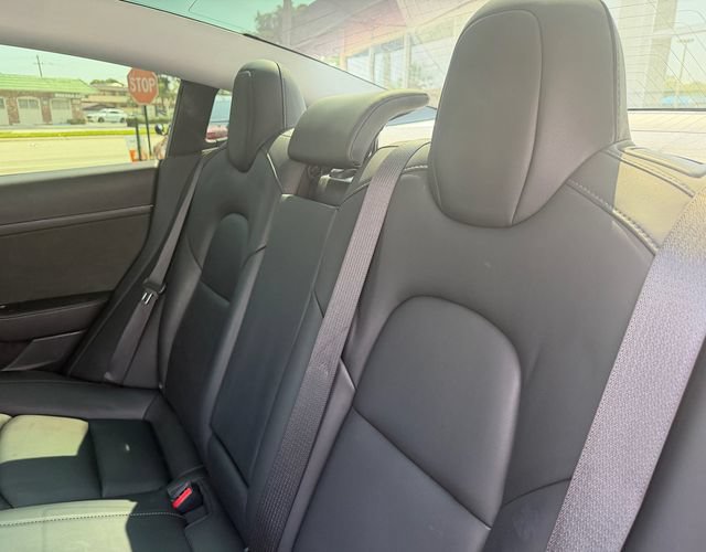 Used 2020 Tesla Model 3 Standard Range Plus RWD image 13