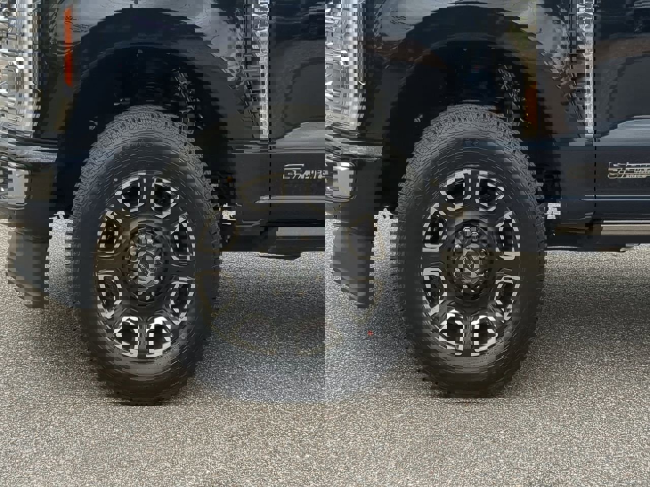 Used 2024 Ford F250 Platinum image 10