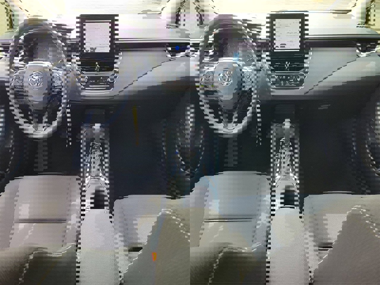 Used 2023 Toyota Corolla LE image 12