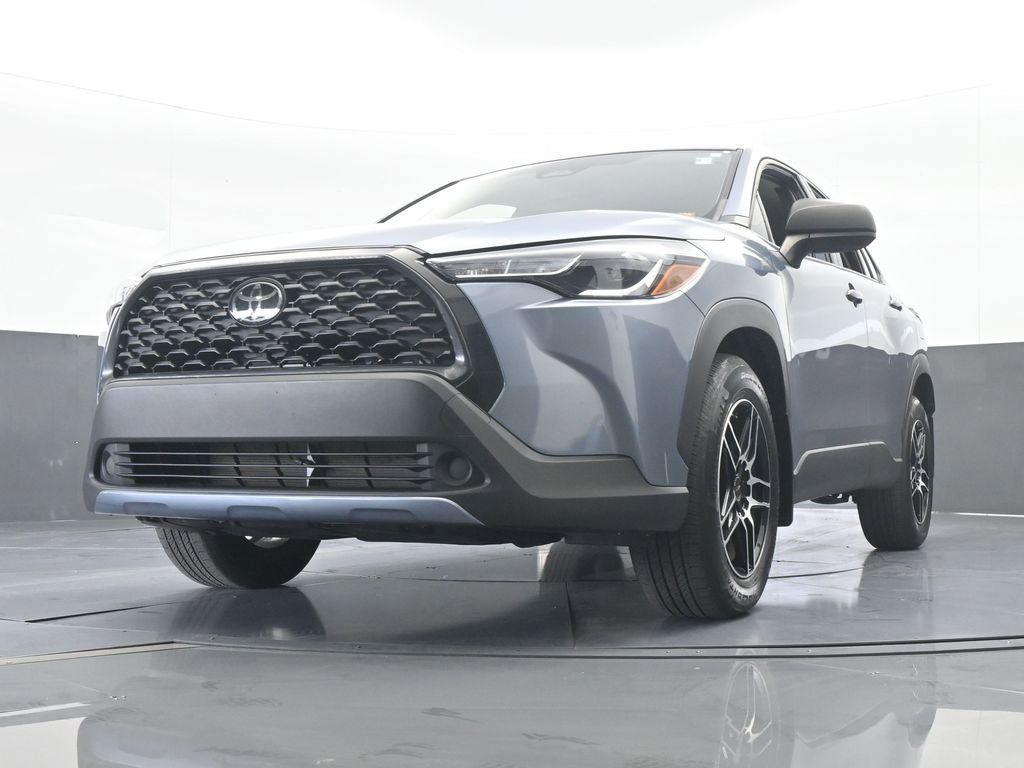 Used 2023 Toyota Corolla Cross L image 53