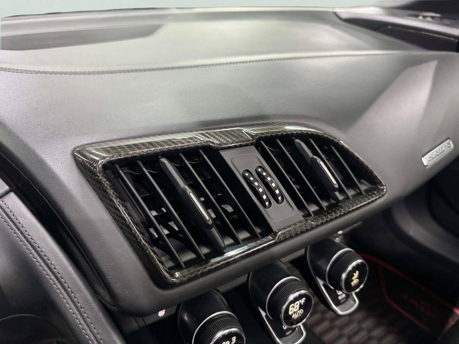 Used 2017 Audi R8 V10 w/ Carbon Exterior Package AWD/4WD image 47