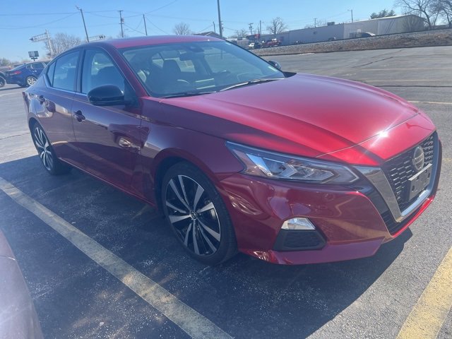 Used 2021 Nissan Altima 2.5 SR w/ SR Premium Package image 3