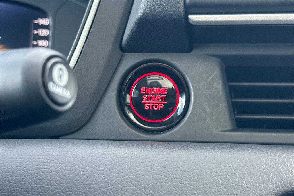 Certified 2025 Honda Pilot Elite image 24