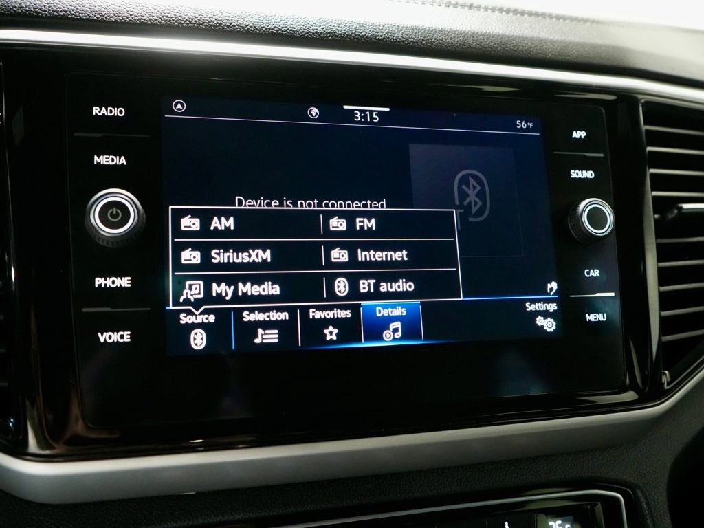 Used 2022 Volkswagen Atlas Cross Sport SE w/ Panoramic Sunroof Package image 18