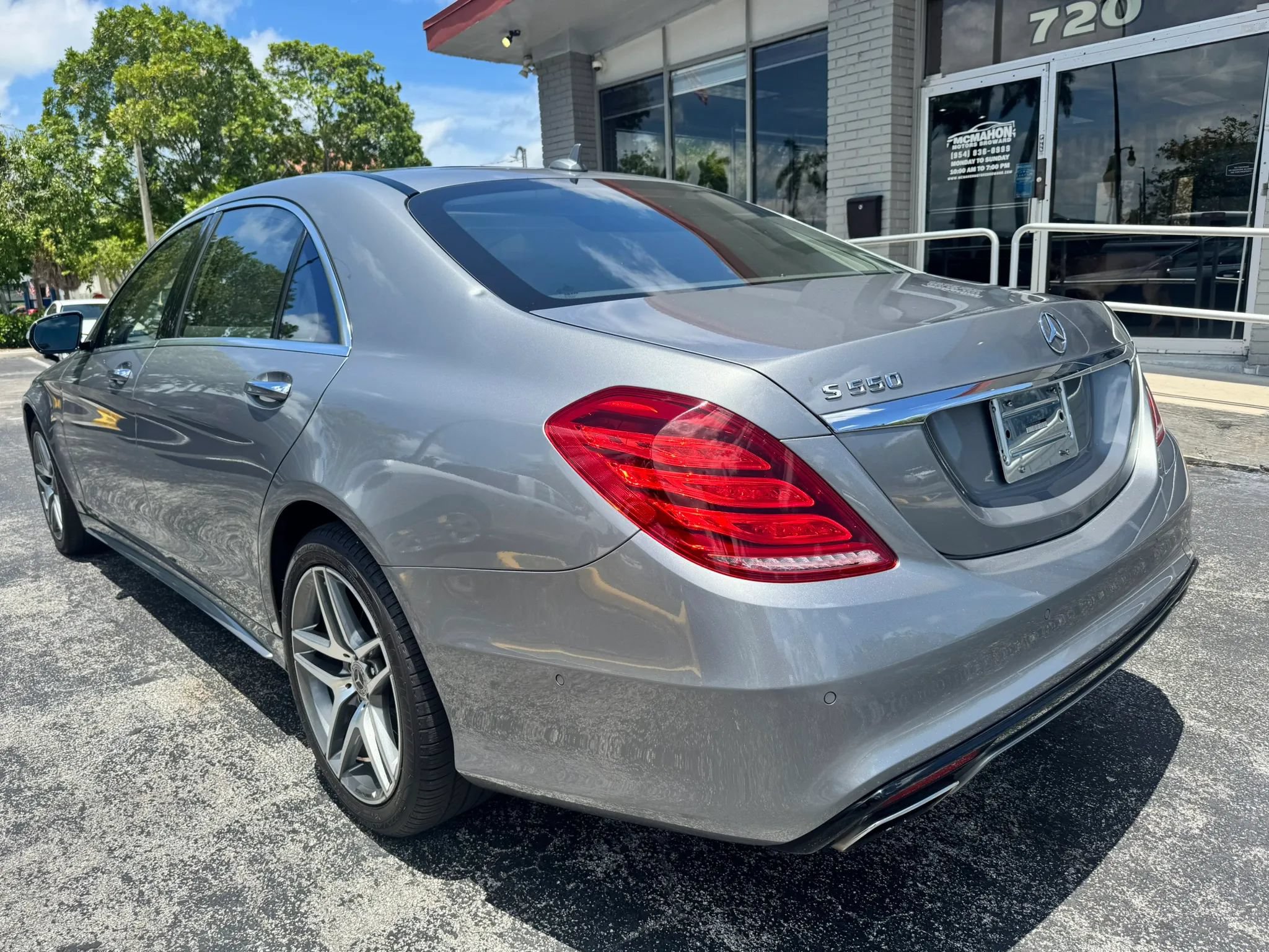 Used 2014 Mercedes-Benz S 550 Sedan image 5