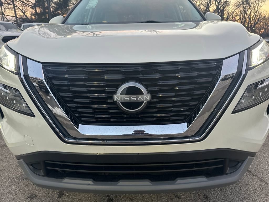 Certified 2023 Nissan Rogue SV w/ SV Premium B Package image 37