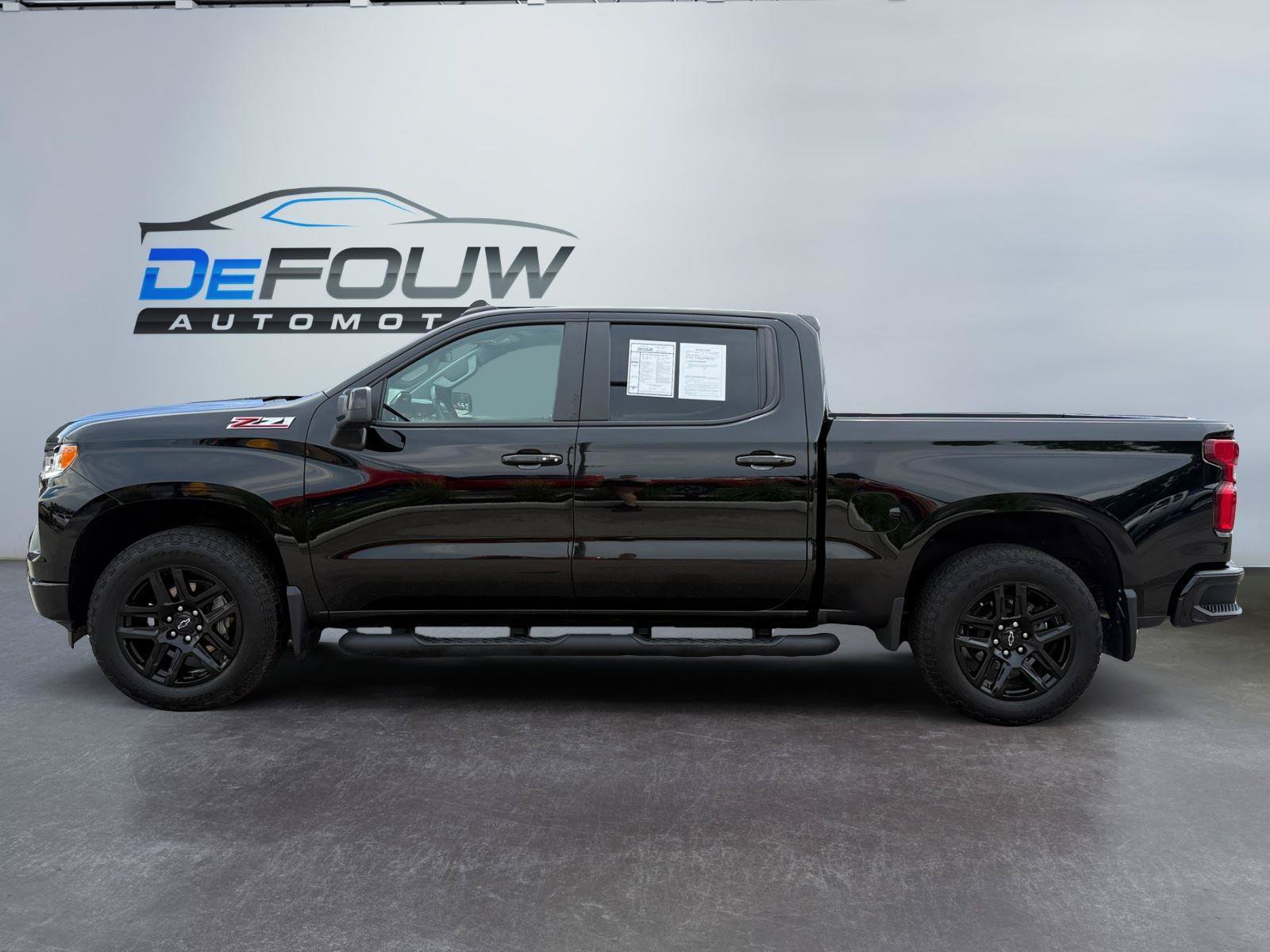 Used 2024 Chevrolet Silverado 1500 RST w/ Convenience Package II AWD/4WD image 6