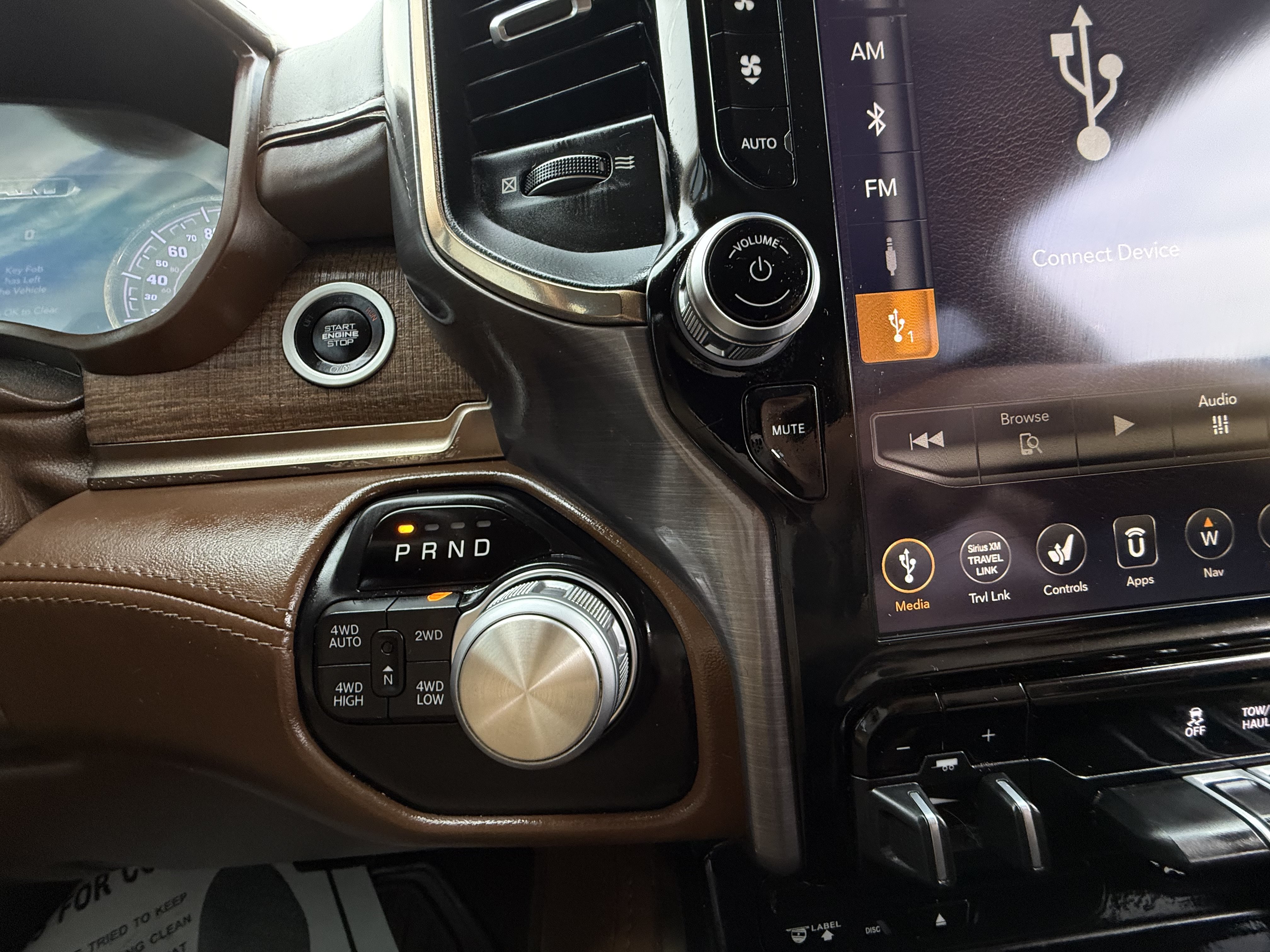Used 2019 RAM 1500 Limited AWD/4WD image 28