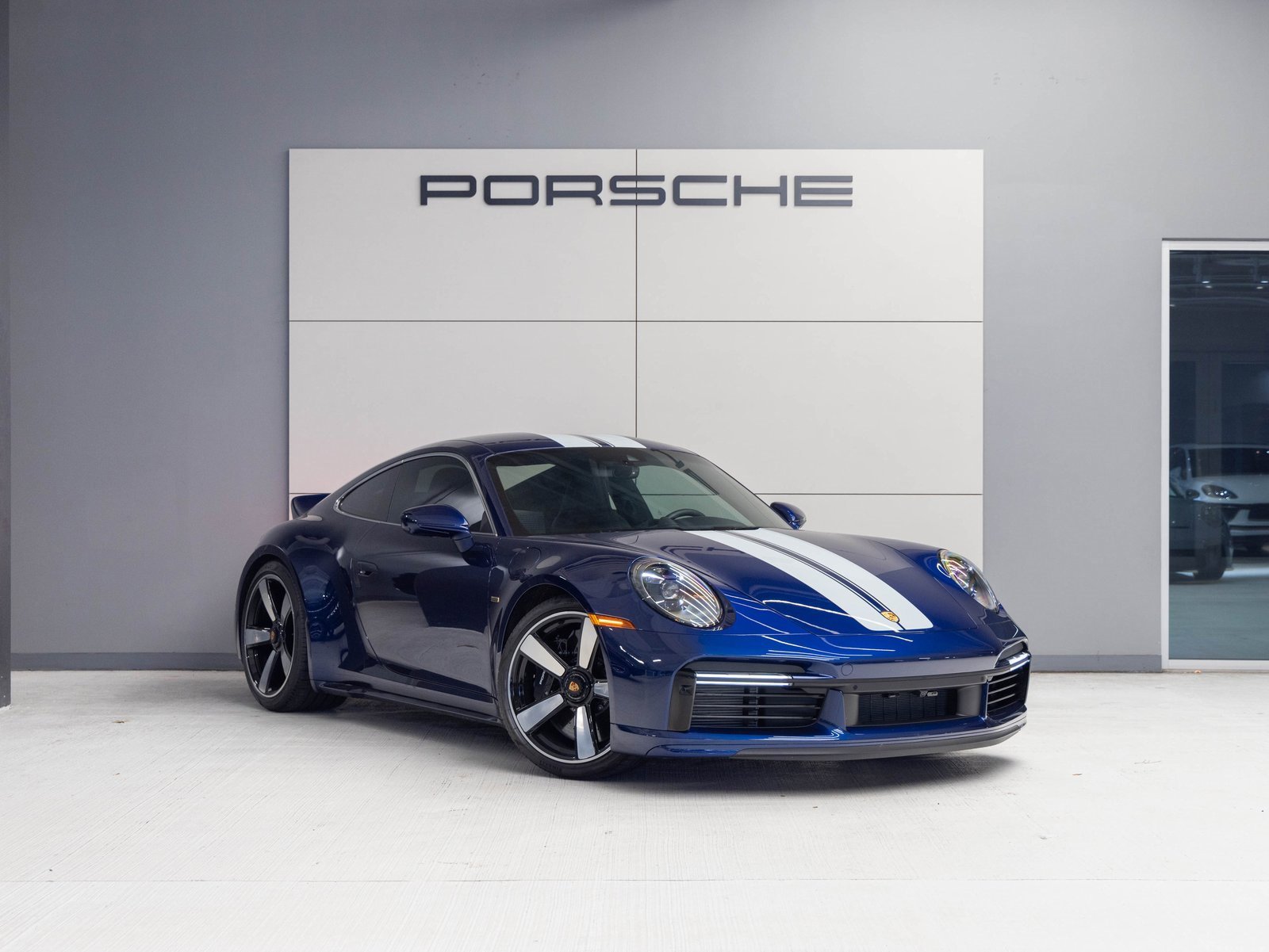 Used 2023 Porsche 911 Sport Classic image 9