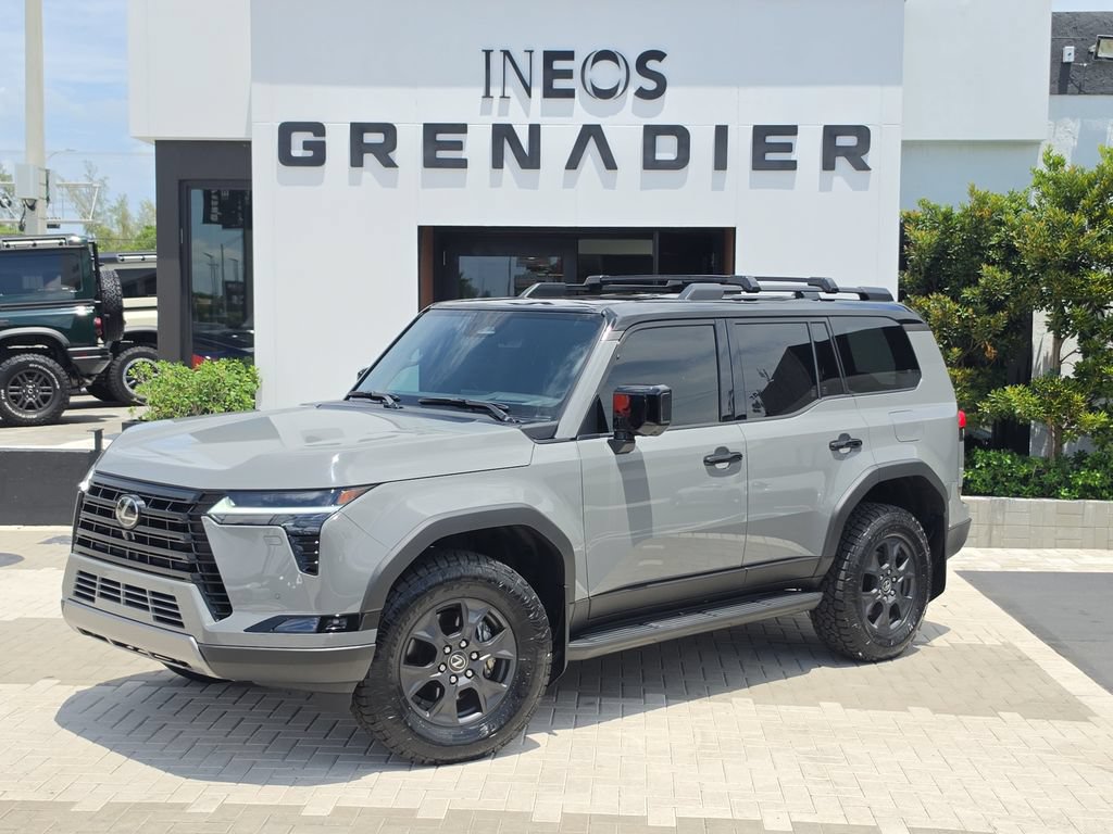 Used 2024 Lexus GX 550 AWD/4WD image 2