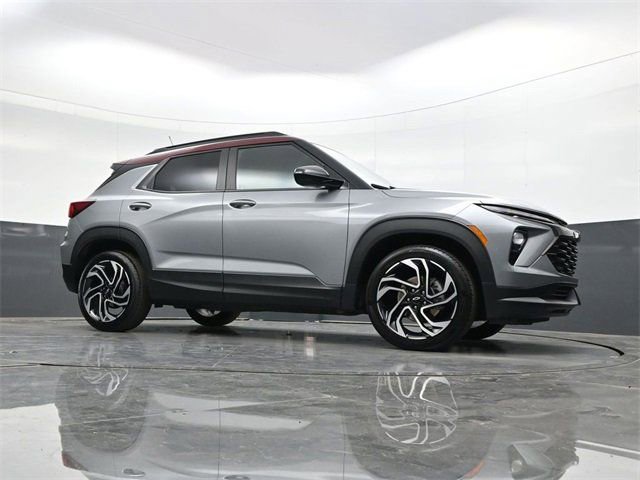 Used 2025 Chevrolet TrailBlazer RS w/ Convenience Package image 38
