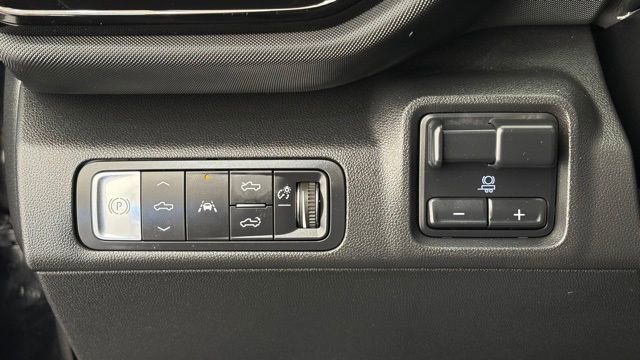 Used 2025 Chevrolet Silverado EV RST image 36