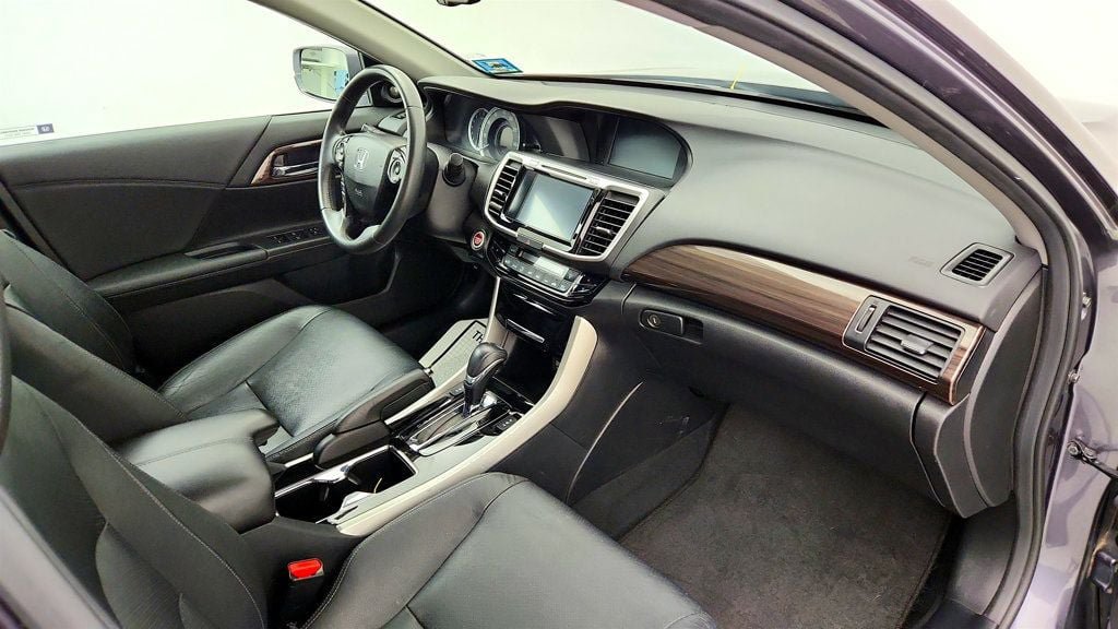 Used 2017 Honda Accord EX-L image 24