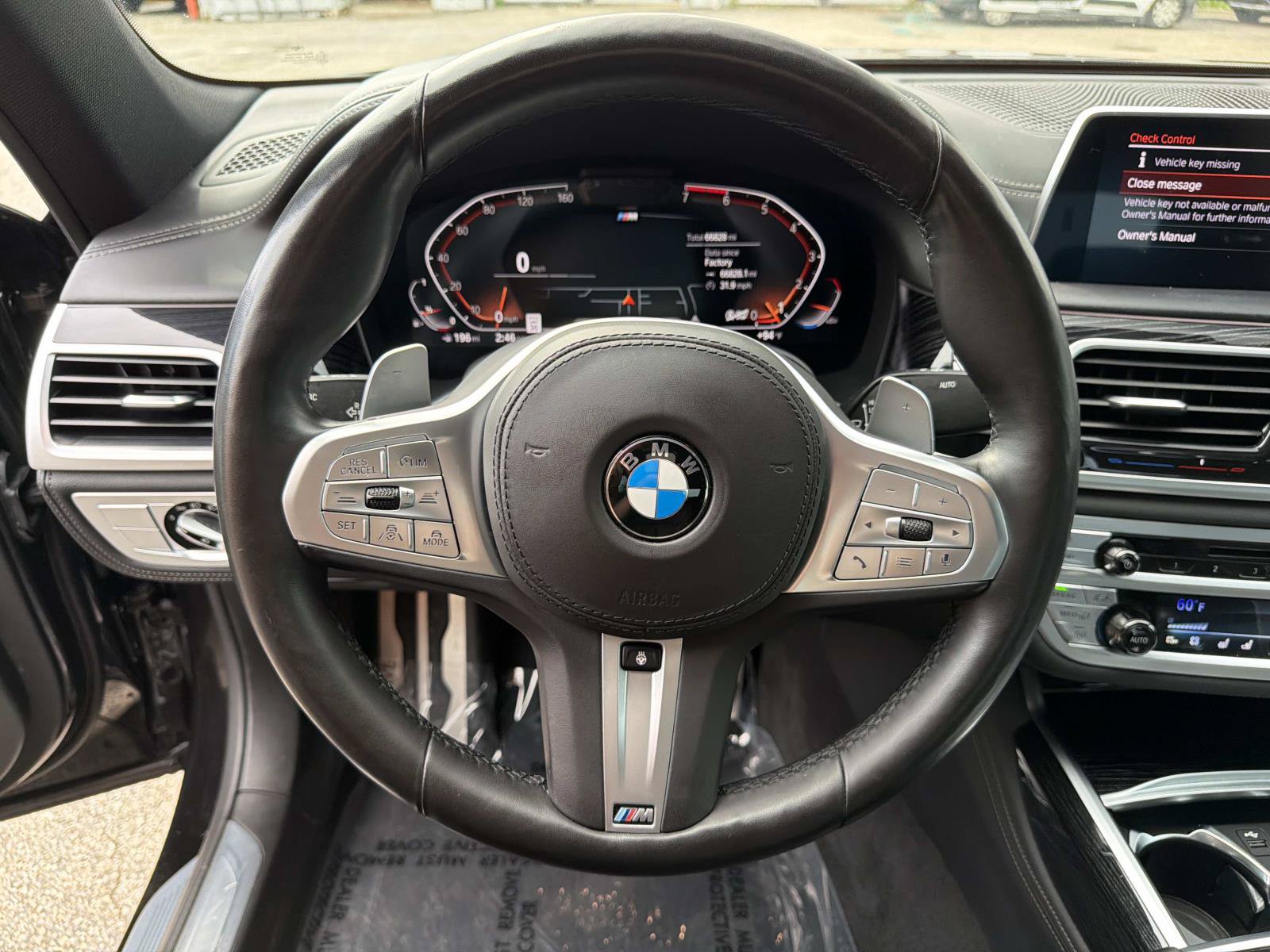 Used 2020 BMW 750i xDrive w/ Executive Package AWD/4WD image 25