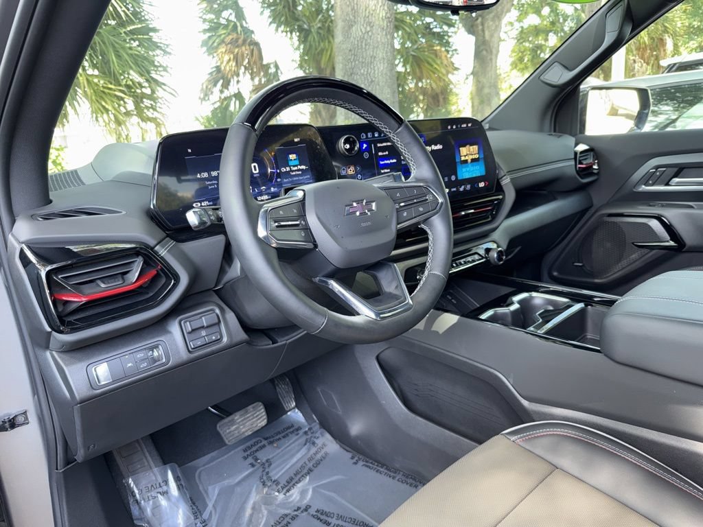 Used 2026 Chevrolet Silverado EV Trail Boss AWD/4WD image 26