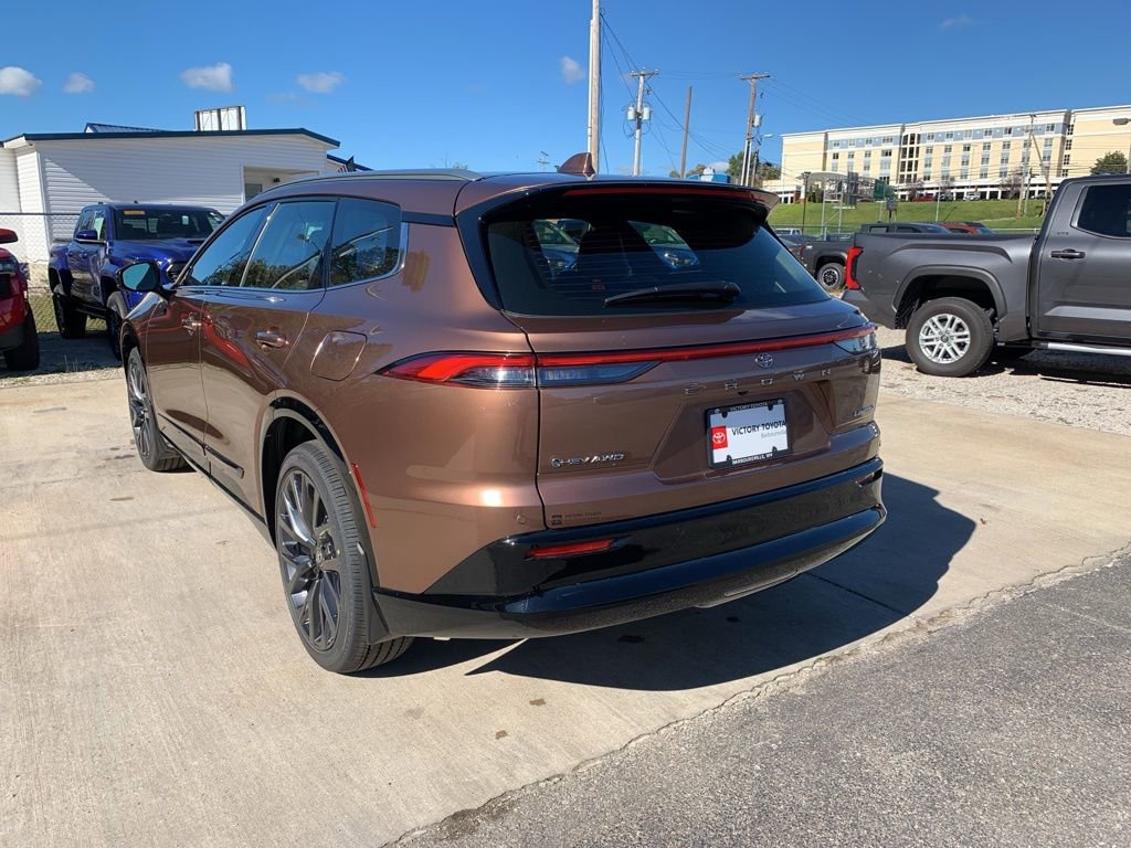 New 2025 Toyota Crown Signia image 6