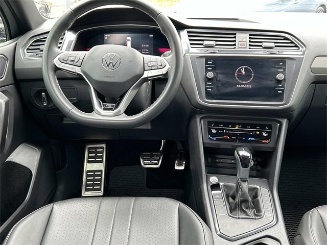 Used 2023 Volkswagen Tiguan SE R-Line image 23