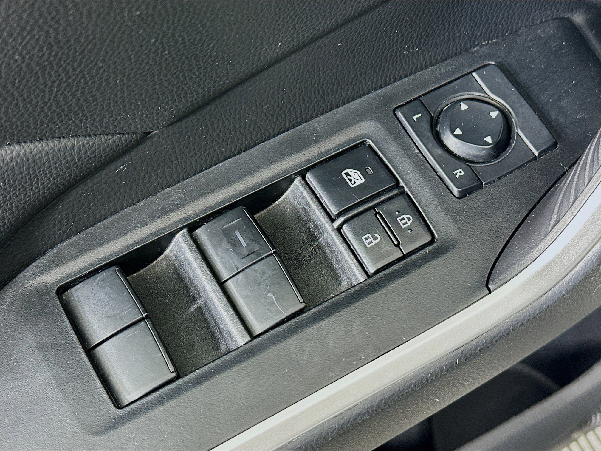 Used 2024 Toyota RAV4 LE image 15