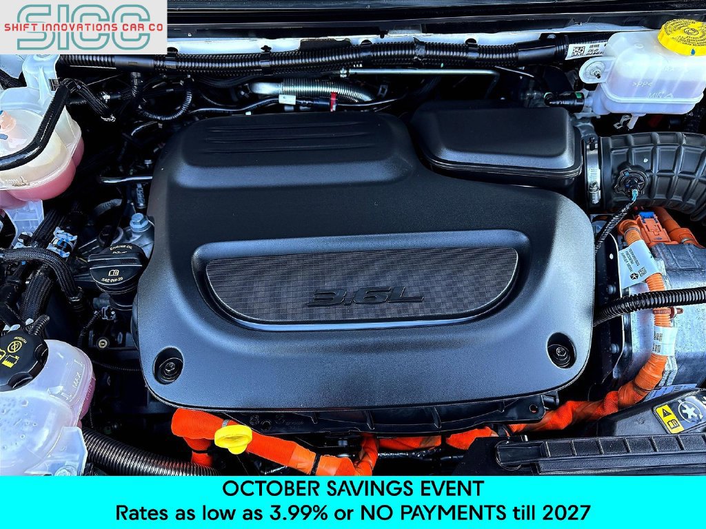 Used 2024 Chrysler Pacifica Limited FWD image 34