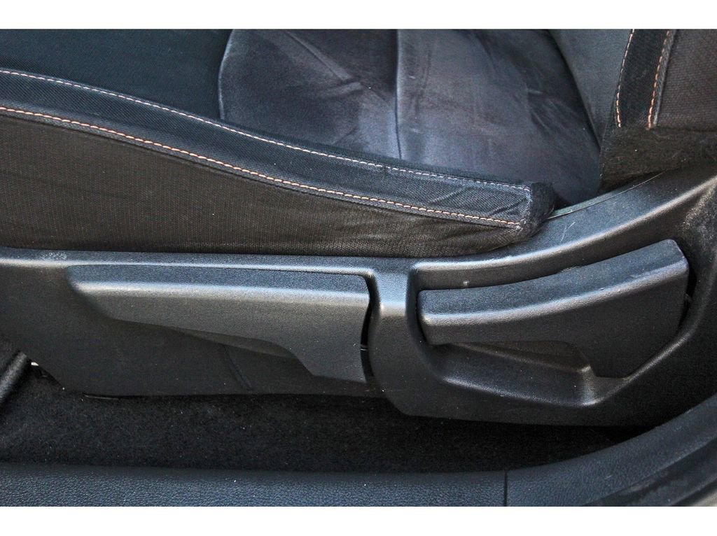 Used 2021 Nissan Sentra SR w/ Lighting Package image 32